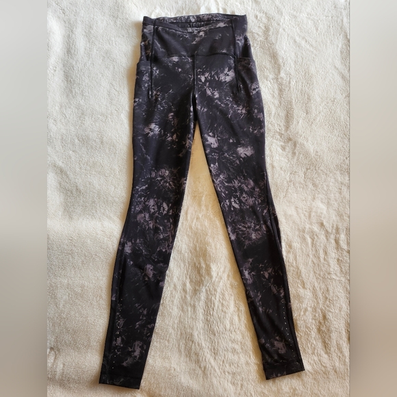 Lululemon Swift Speed High-rise Tights 28". Size 2 - Picture 6 of 16